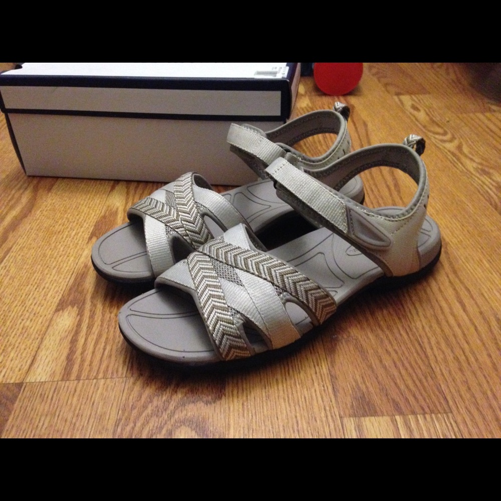 Croft and Barrow Women's Sports Sandals Size 9